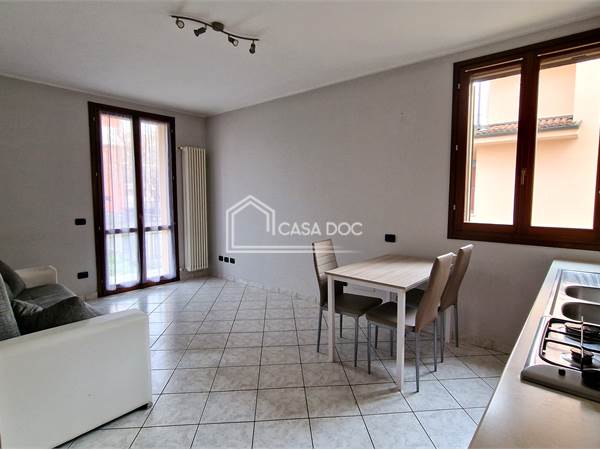 Siziano: monolocale arredato in affitto / vendita